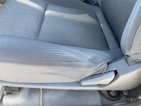 Used 2004 Nissan Frontier XE w/ (VTP) Value Truck Pkg image 19