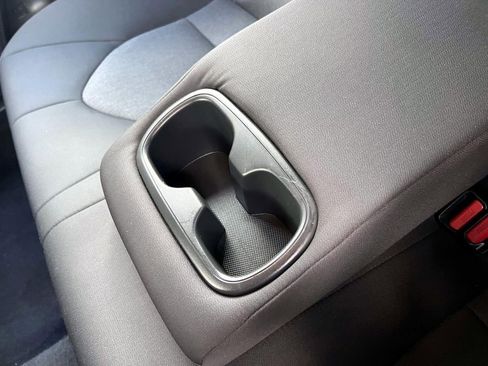 Used 2020 Toyota Camry LE image 13