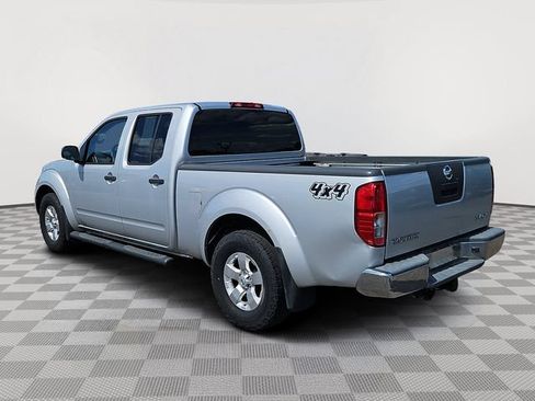 Used 2012 Nissan Frontier SV w/ SV Premium Utility Pkg AWD/4WD image 3