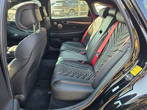 Certified 2025 Genesis G80 2.5T Sport Prestige AWD/4WD image 21