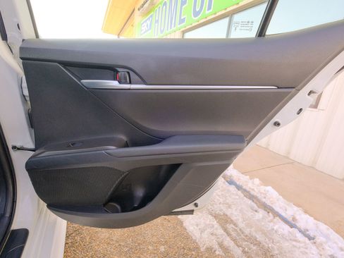 Used 2023 Toyota Camry SE image 21