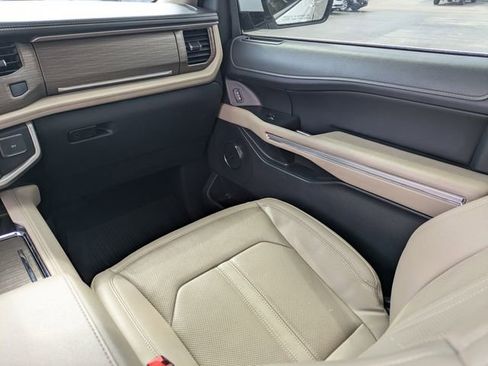 Used 2023 Ford Expedition Max Limited RWD image 17