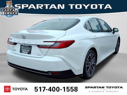 Used 2025 Toyota Camry XLE image 7