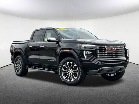 Used 2024 GMC Canyon Denali AWD/4WD image 2