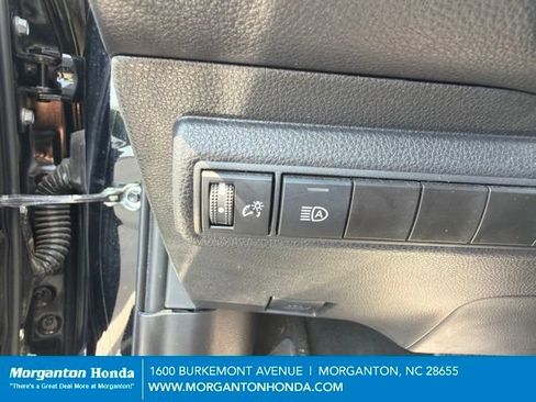Used 2024 Toyota Corolla LE FWD image 8
