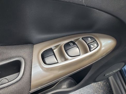 Used 2014 Nissan Juke SL AWD/4WD image 13