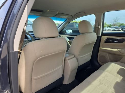 Used 2015 Nissan Altima 2.5 SV FWD image 17