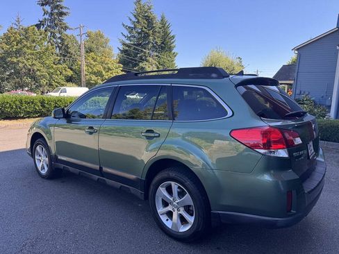 Used 2014 Subaru Outback 2.5i Limited AWD/4WD image 24