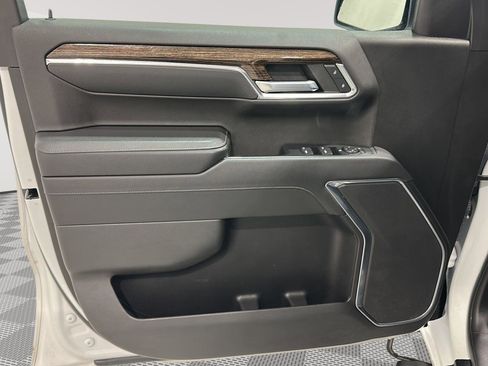 Used 2022 GMC Sierra 1500 SLE image 22