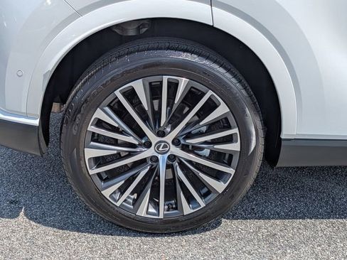 Used 2024 Lexus RX 350 Premium Plus w/ Convenience Package FWD image 16