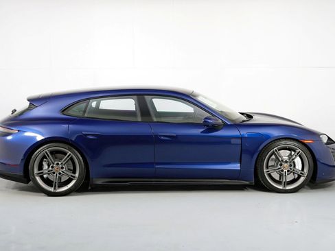 Used 2023 Porsche Taycan GTS image 55