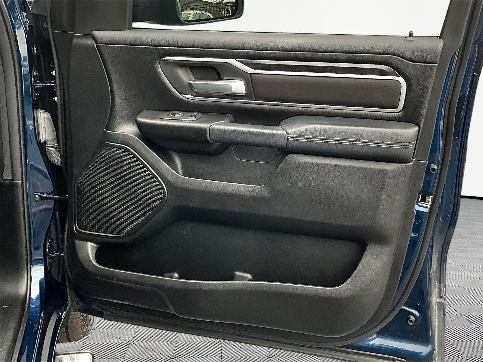 Used 2023 RAM 1500 Big Horn AWD/4WD image 29