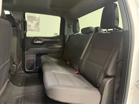 Used 2025 Chevrolet Silverado 1500 LT AWD/4WD image 15