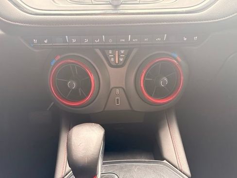 Used 2021 Chevrolet Blazer RS w/ Enhanced Convenience Package FWD image 25