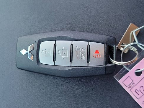 Used 2024 Mitsubishi Outlander SEL image 32