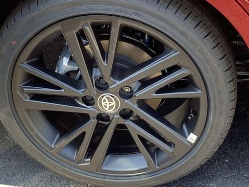 New 2026 Toyota Camry Hybrid AWD/4WD image 3