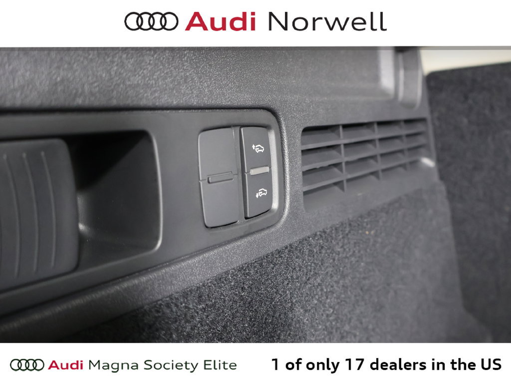 Used 2025 Audi Q5 Prestige AWD/4WD image 17