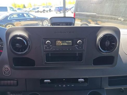 New 2025 Mercedes-Benz Sprinter 2500 image 21