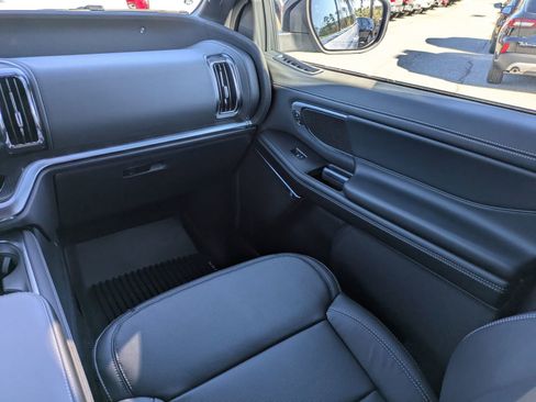 New 2025 Ford Expedition Platinum w/ Stealth Performance Package AWD/4WD image 19