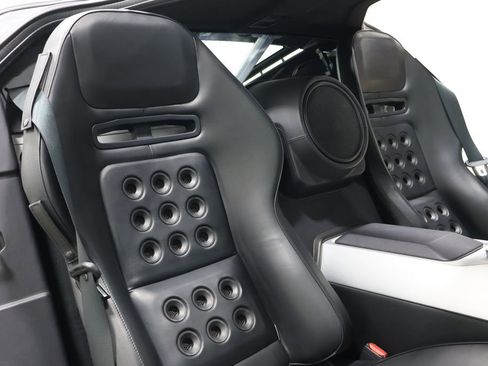 Used 2006 Ford GT image 31