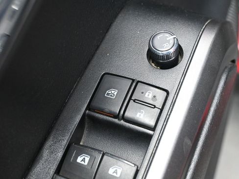 Certified 2017 Toyota Tacoma TRD Sport w/ Tow Package (A/T) image 11