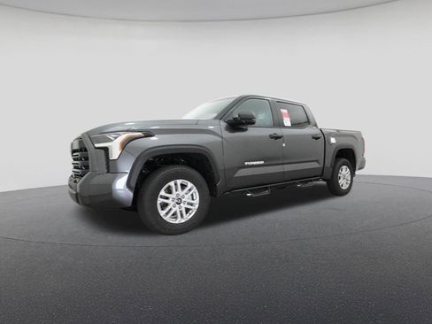 New 2025 Toyota Tundra SR5 AWD/4WD image 17