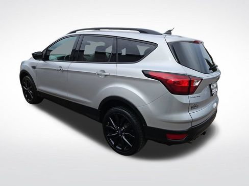 Used 2019 Ford Escape SE AWD/4WD image 3