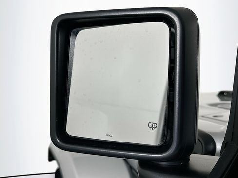 Used 2023 Jeep Wrangler Unlimited Sahara w/ Cold Weather Group AWD/4WD image 16
