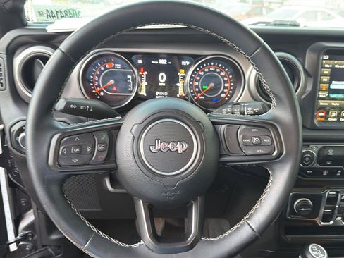 Used 2021 Jeep Wrangler Unlimited Sport AWD/4WD image 19