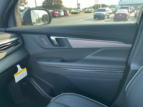 New 2026 Buick Enclave Preferred w/ Power Package FWD image 17
