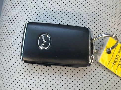 Used 2024 MAZDA CX-90 3.3 Turbo S w/ Premium Package image 25