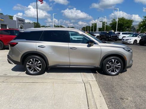 Used 2024 INFINITI QX60 Luxe AWD/4WD image 2
