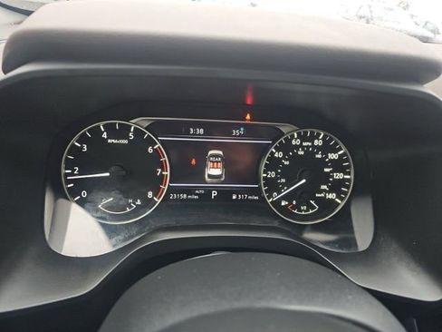 Used 2023 Nissan Rogue SL w/ SL Premium Package image 14