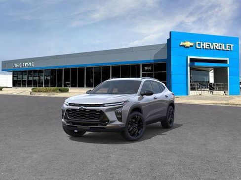 New 2026 Chevrolet Trax ACTIV w/ Sunroof Package FWD image 8