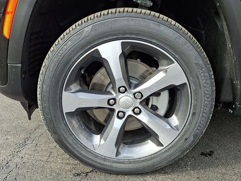 New 2026 Jeep Grand Cherokee L Limited image 5