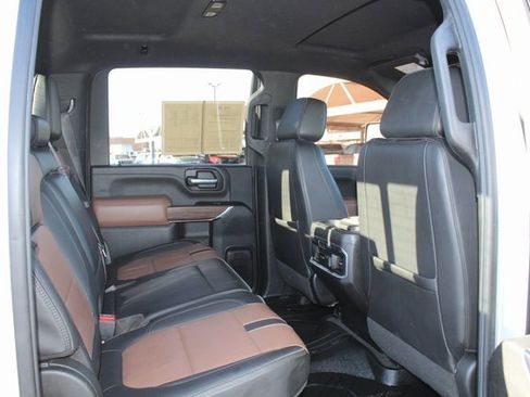 Used 2022 Chevrolet Silverado 2500 High Country w/ Safety Package II image 21