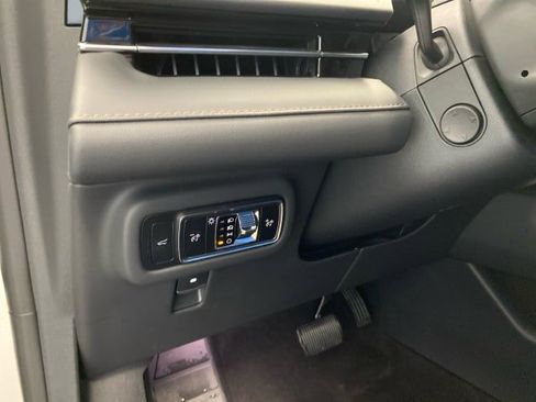 New 2026 Lincoln Nautilus Reserve AWD/4WD image 32