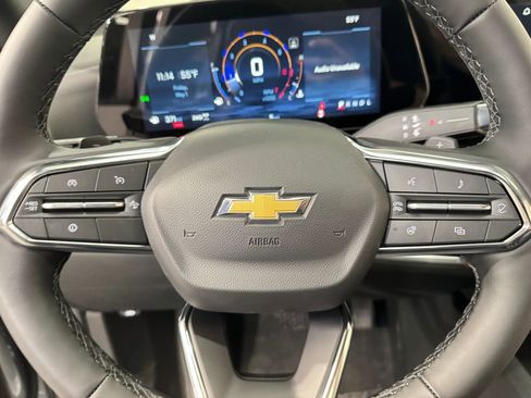 New 2026 Chevrolet Equinox LT w/ Convenience Package II AWD/4WD image 14