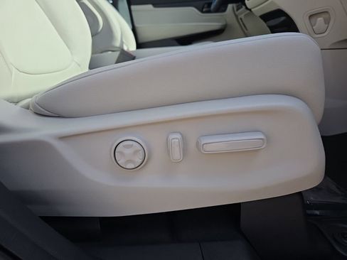New 2026 Honda Odyssey EX-L image 17