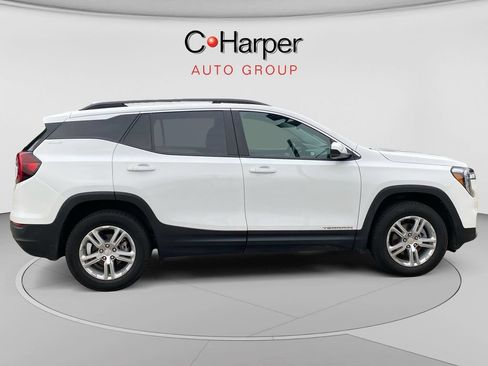 Certified 2023 GMC Terrain SLE w/ Driver Convenience Package AWD/4WD image 2