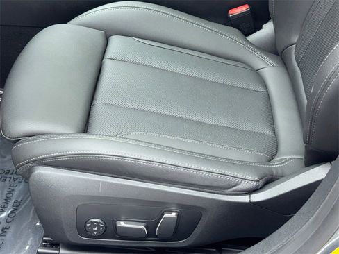 Used 2024 BMW i4 eDrive35 w/ Premium Package image 40