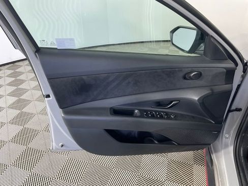 Used 2025 Hyundai Elantra N FWD image 9