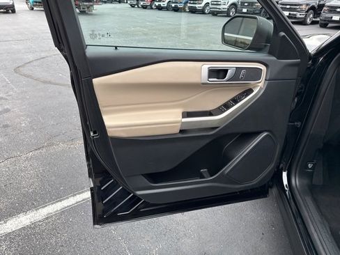 Used 2023 Ford Explorer XLT w/ Equipment Group 202A image 26