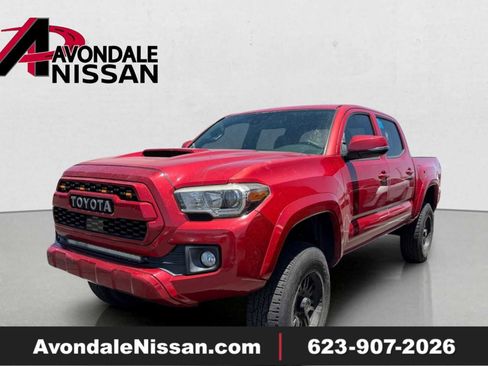 Used 2018 Toyota Tacoma TRD Sport w/ Technology Package RWD image 1