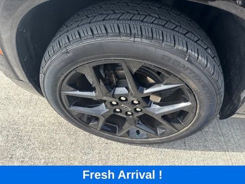 Used 2024 Chevrolet Traverse RS FWD image 24