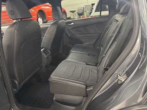 Used 2024 Volkswagen Tiguan SEL R-Line image 5