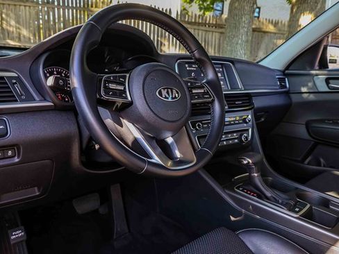 Used 2020 Kia Optima S image 7