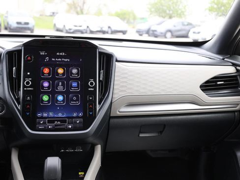 Used 2025 Subaru Forester Premium image 23