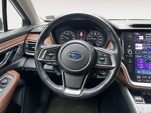 Used 2022 Subaru Outback Touring AWD/4WD image 12