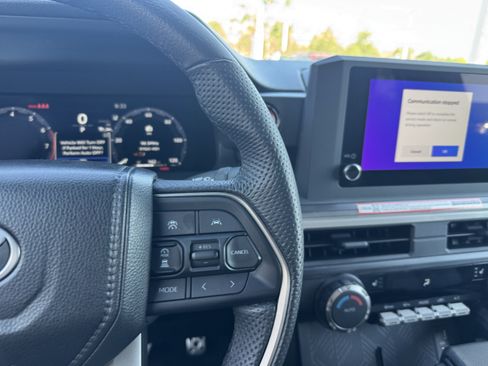 Certified 2025 Toyota Tacoma TRD Sport AWD/4WD image 32